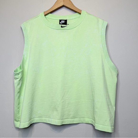 Nike | Plus Size Neon Boxy Sleeveless Shirt Crop Top Muscle Tee - Picture 4 of 16